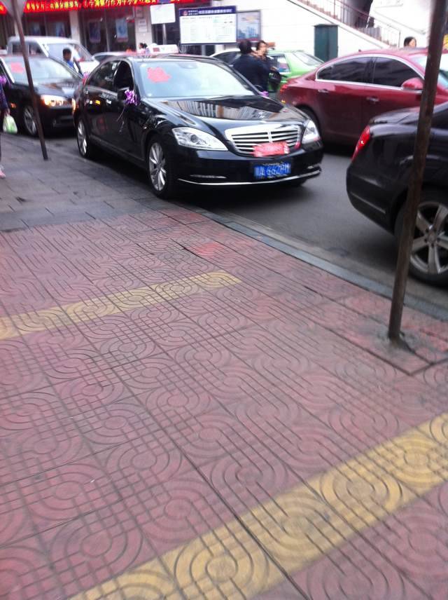 1596813902176549_51.jpg